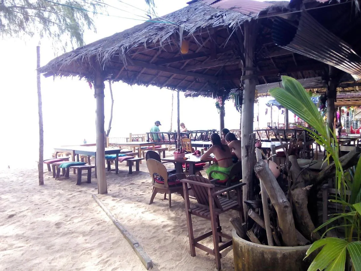 Hostel Long Beach Garden Resort Koh Lanta Thailand